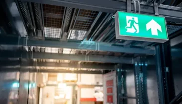Vluchtwegaanduiding-en-noodverlichting