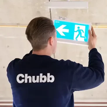 service en onderhoud aan noodverlichting